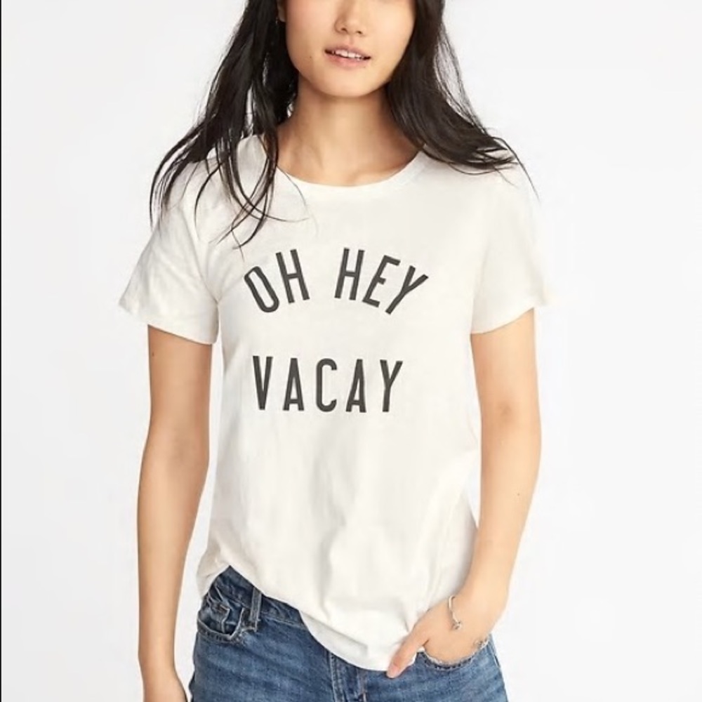 Old Navy “Oh Hey Vacay” Graphic Tee